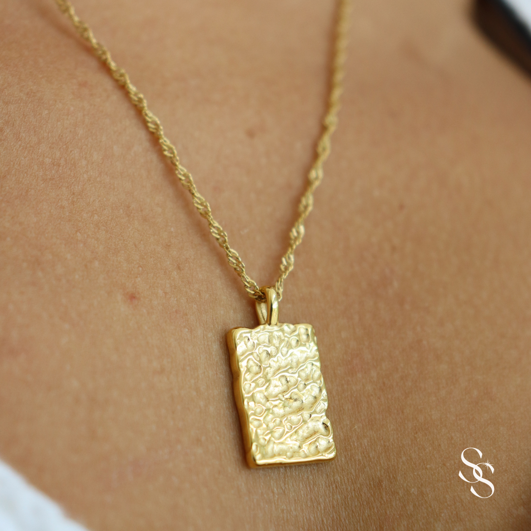 Effortless Charm Necklace