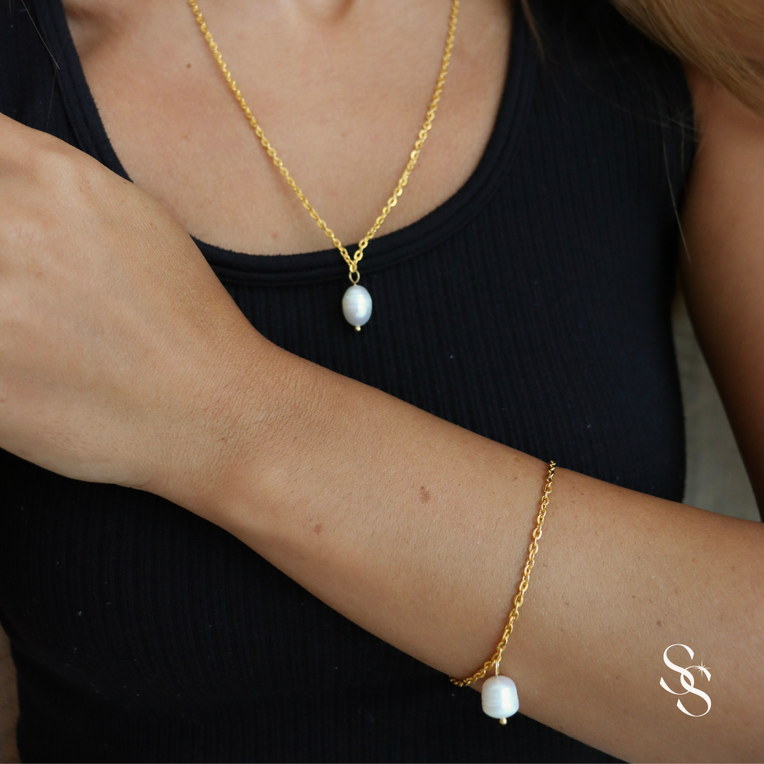 Pearly Elegance Bracelet