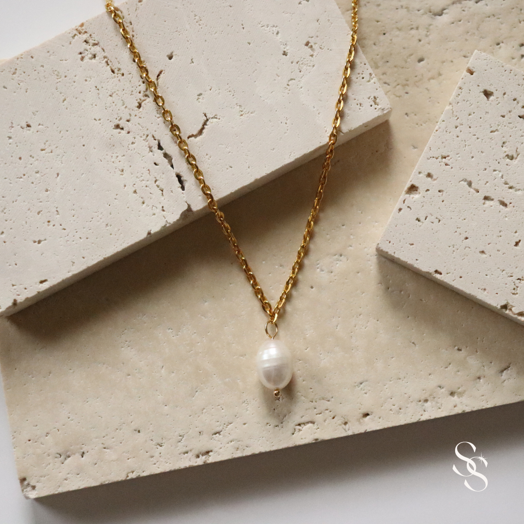 Pearly Elegance Necklace