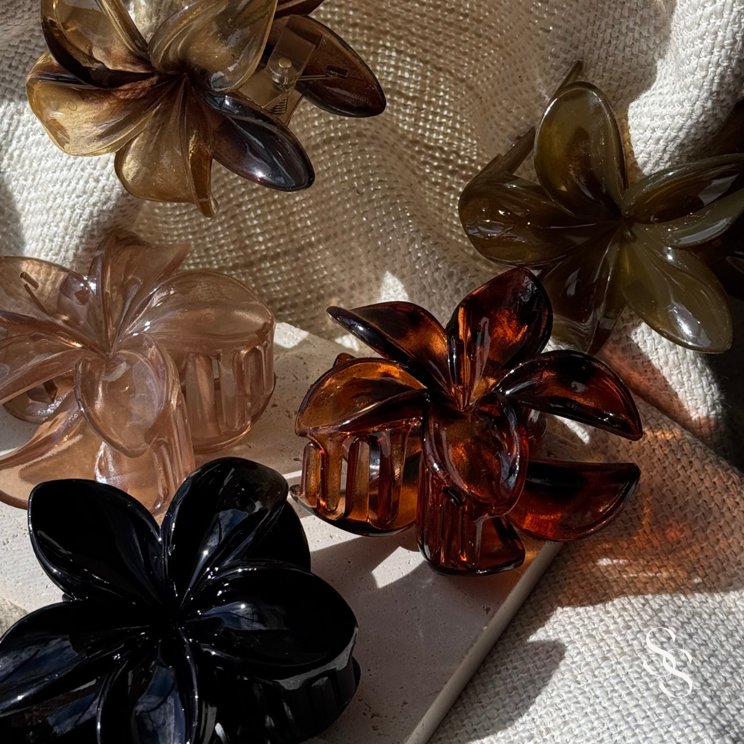 Flora Claw Clip