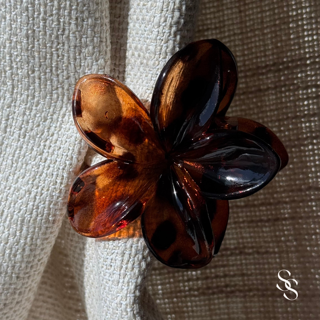 Flora Claw Clip