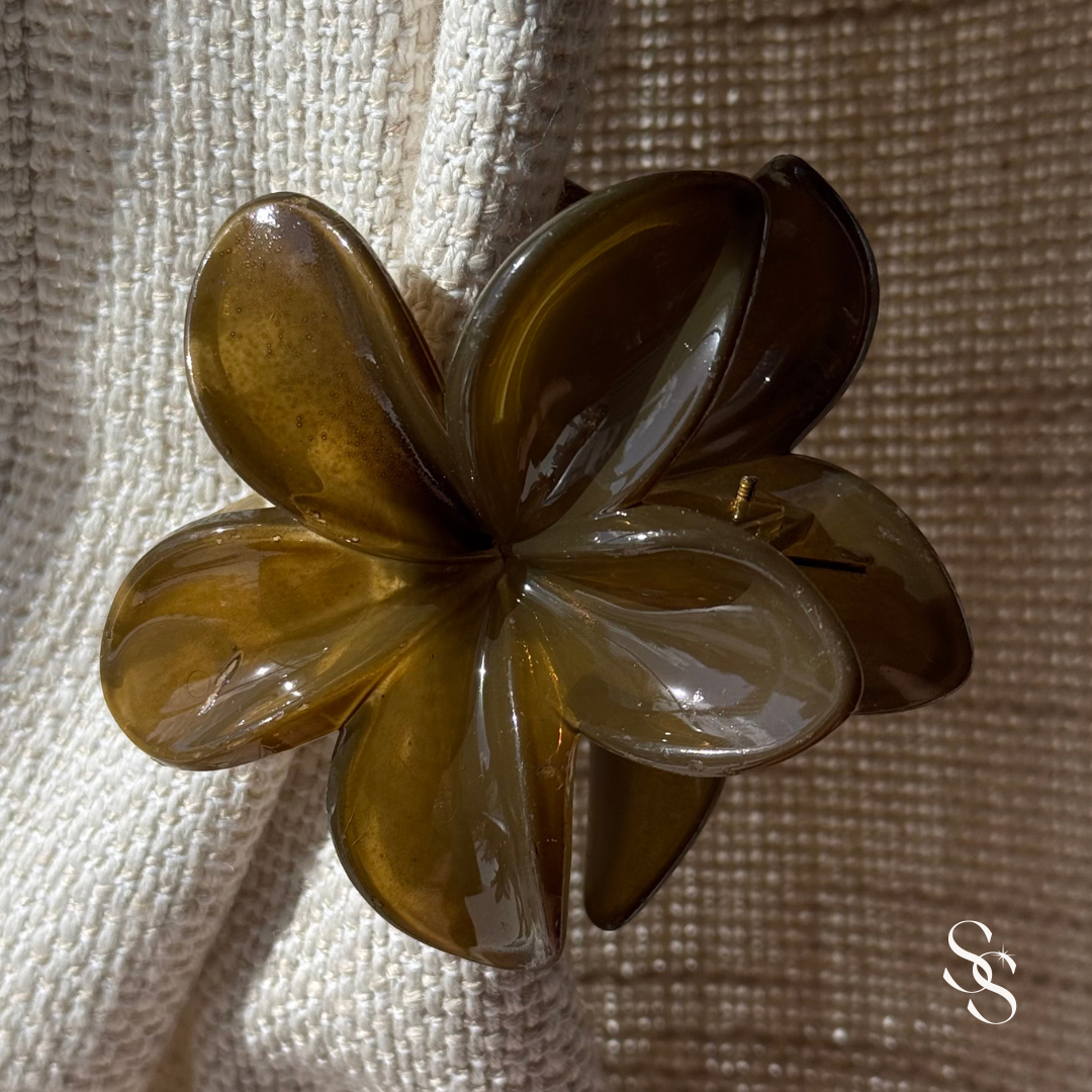 Flora Claw Clip