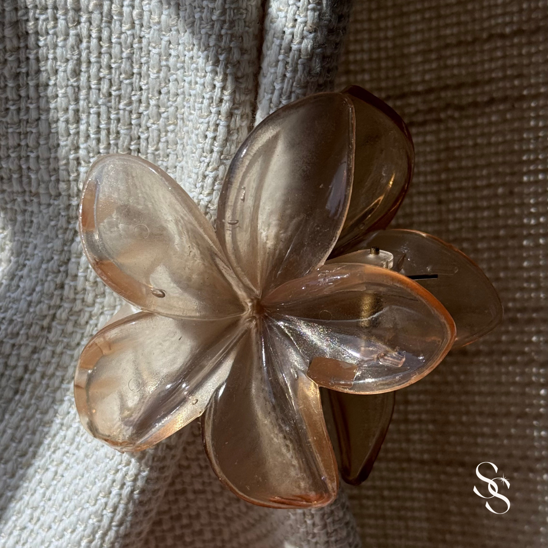 Flora Claw Clip