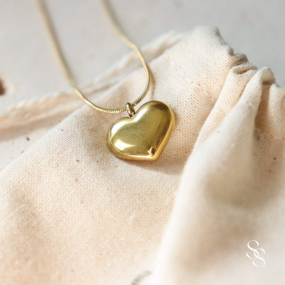 Graceful Heart Necklace