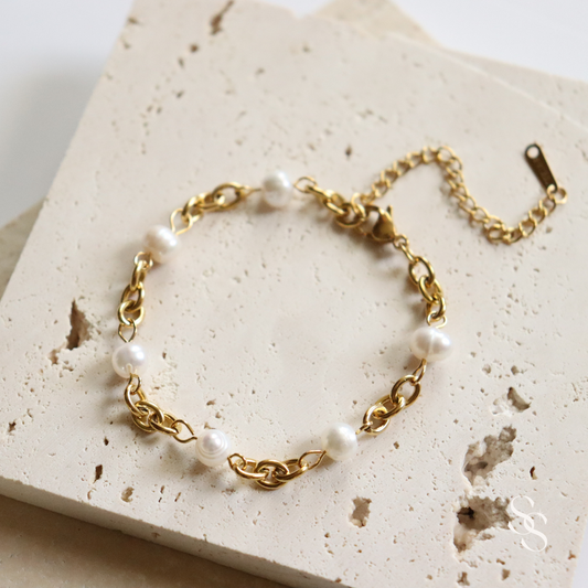 Golden Luminary Pearl Bracelet