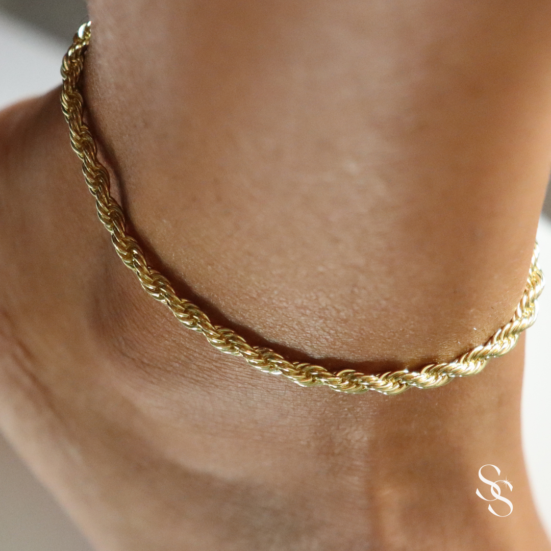 Golden Finesse Anklet