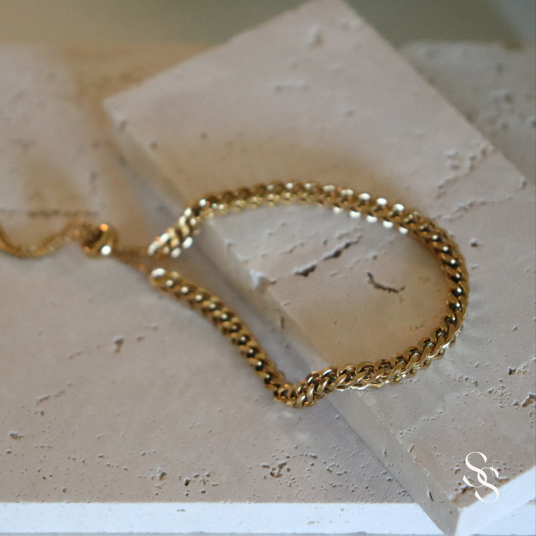 Luxe Linkage Gold Bracelet