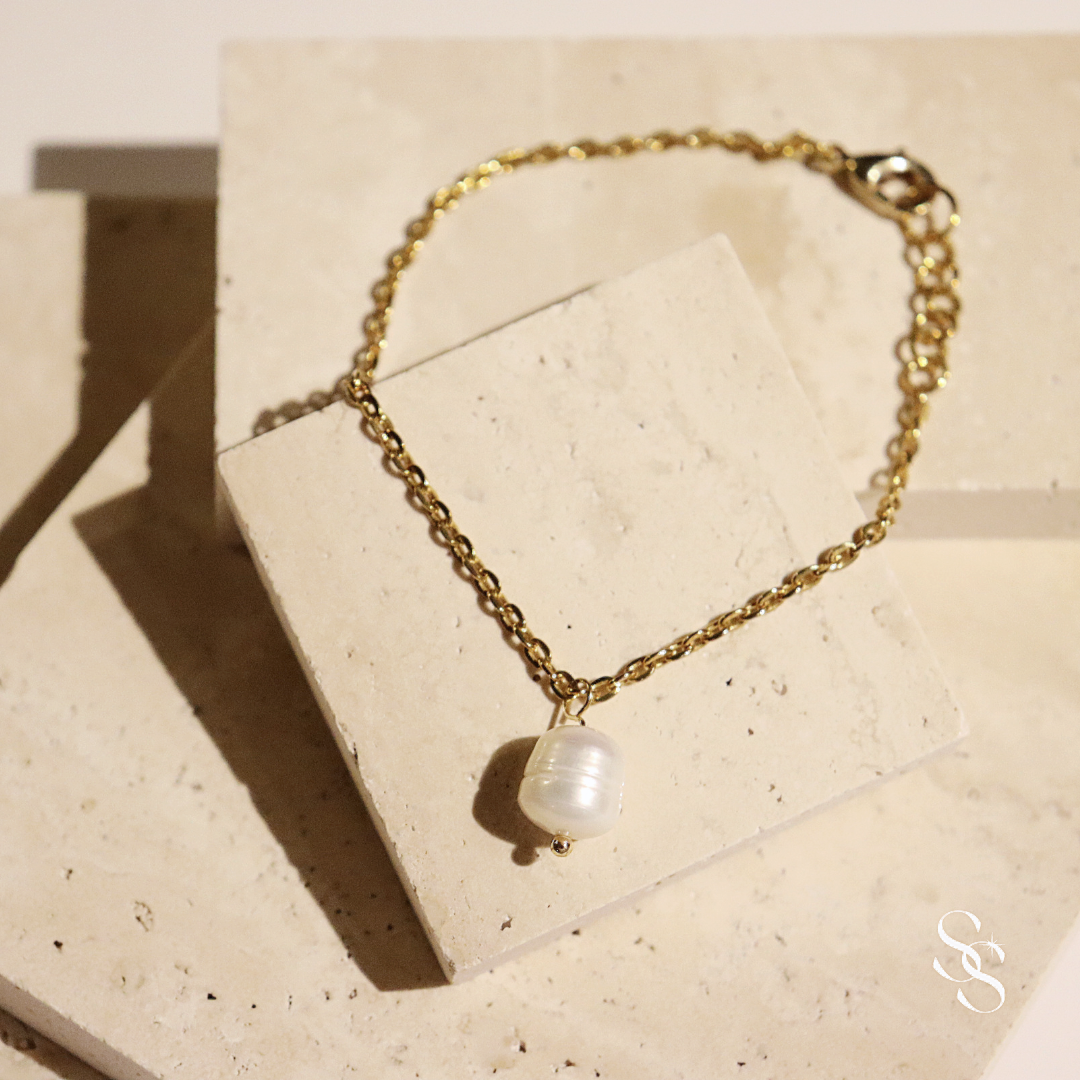 Pearly Elegance Bracelet